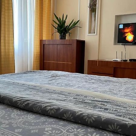 Babylon Apartments On Petliury Street Rivne Bagian luar foto